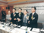 香港、台湾、韓国のアジア株取引の
開始